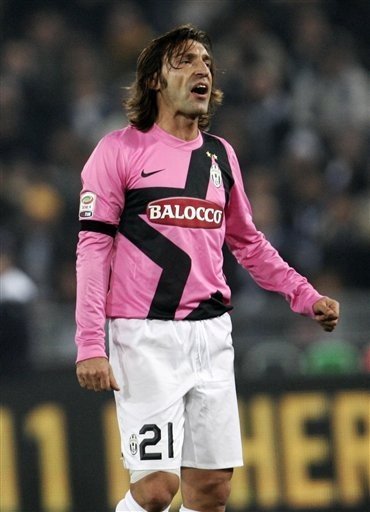 擅打硬仗！曼联对阵上半区球队豪取15分，位列英超球队之首