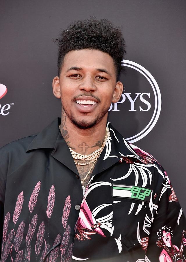 拜仁莱万多夫斯基关键进球锁定胜局