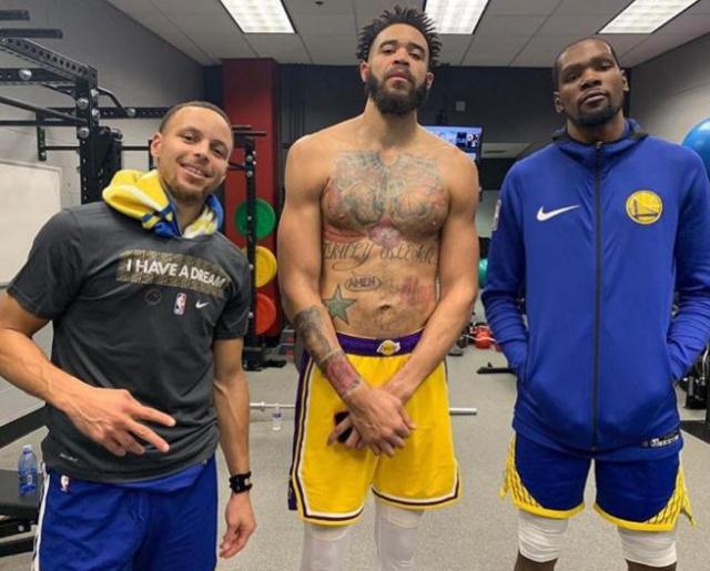 里程碑，亚泰37岁前锋谭龙已在中超出战200场比赛