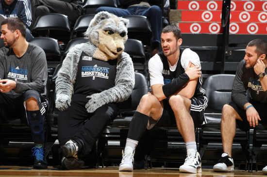 开拓者1分险胜火箭 杨瀚森出场近17分钟得3分