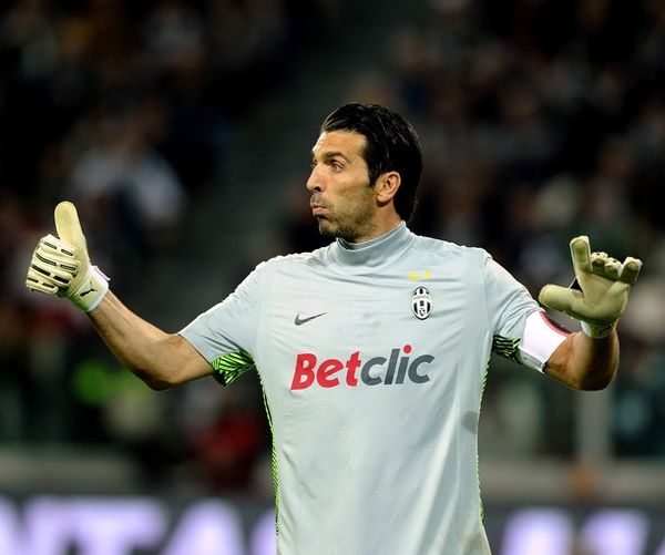 哈登 29 分率快船逆袭，尼克斯主场饮恨